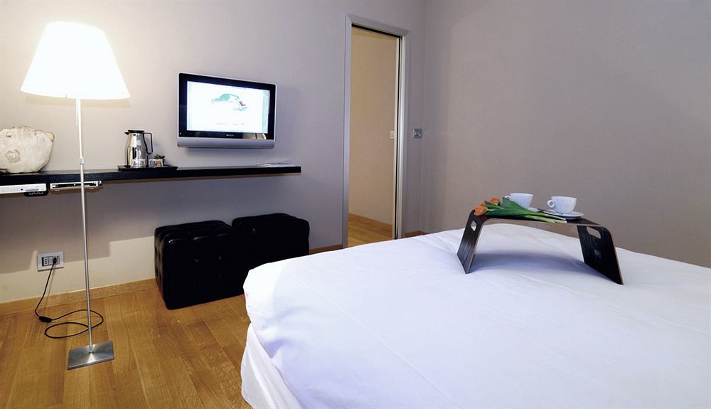 Affittacamere Quarto Piano 2*